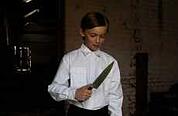 boy_with_knife